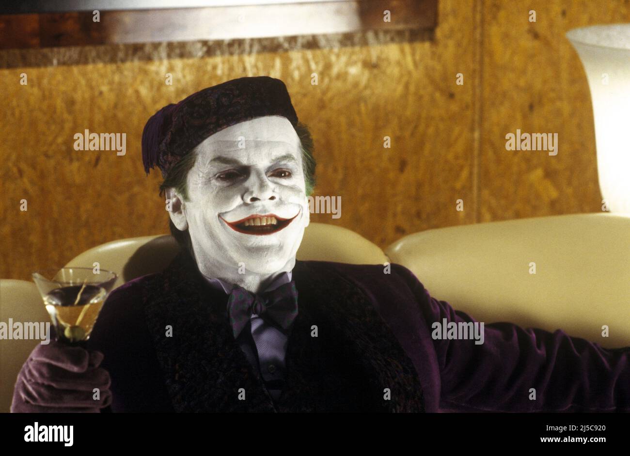 JACK NICHOLSON in BATMAN (1989), directed by TIM BURTON. Credit WARNER