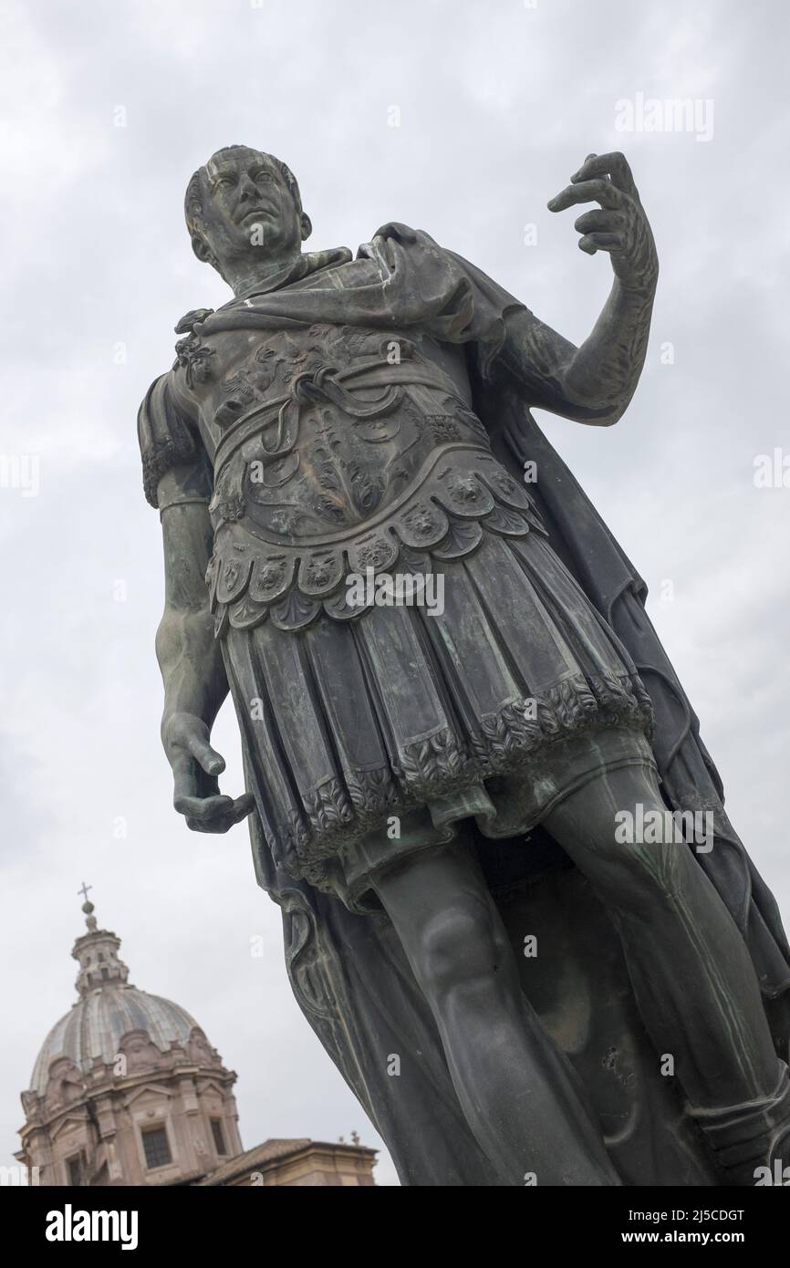 Julius Caesar Statue Rome Italy Stock Photo Alamy