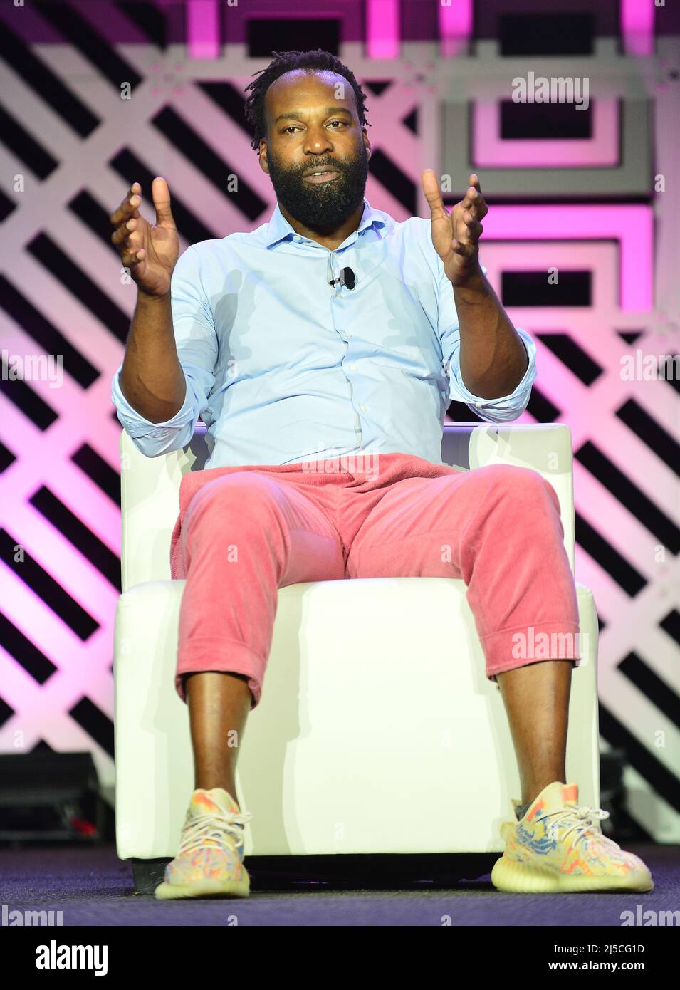 Miami Beach, FL, USA. 18th Apr, 2022. Baron Davis, Two-Time NBA All-Star attends eMerge Americas 2022 at the Miami Beach Convention Center on April 18, 2022 in Miami Beach, Florida. Credit: Mpi10/Media Punch/Alamy Live News Stock Photo