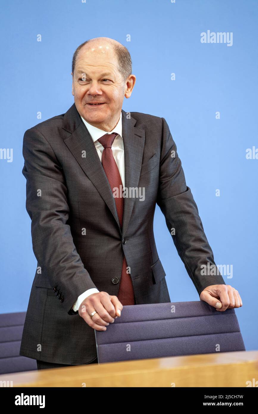 Germany, Berlin, 23.03.2020. Press Conference With the Ministers of Finance and Economy and Energy in the, because of the Corona Virus Pandemic, half-empty Federal Press Conference in Berlin on 23.03.2020. Olaf Scholz (SPD), Federal Minister of Finance and Vice Chancellor. [automated translation] Stock Photo
