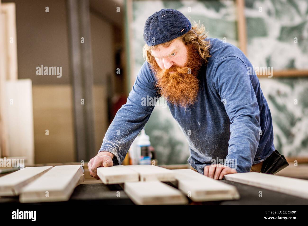 Carpentry work on the stage. [automated translation] Stock Photo - Alamy