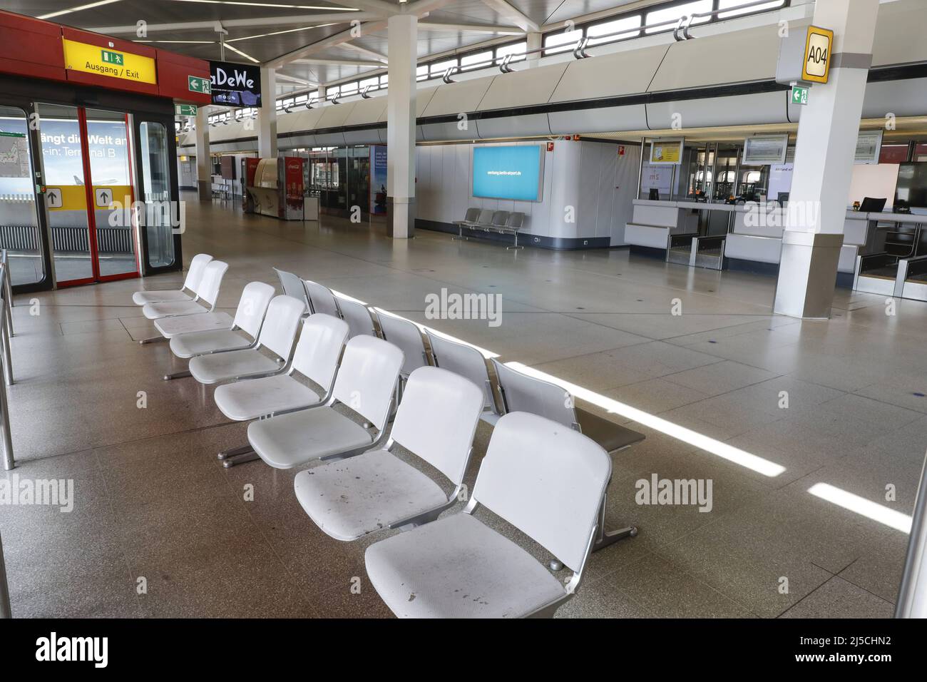 A ghostly empty Berlin Tegel Airport. Passenger traffic has plummeted by more than 90 percent due to the coronavirus. Terminal A in Tegel is silent. No planes are taking off or landing here. [automated translation] Stock Photo
