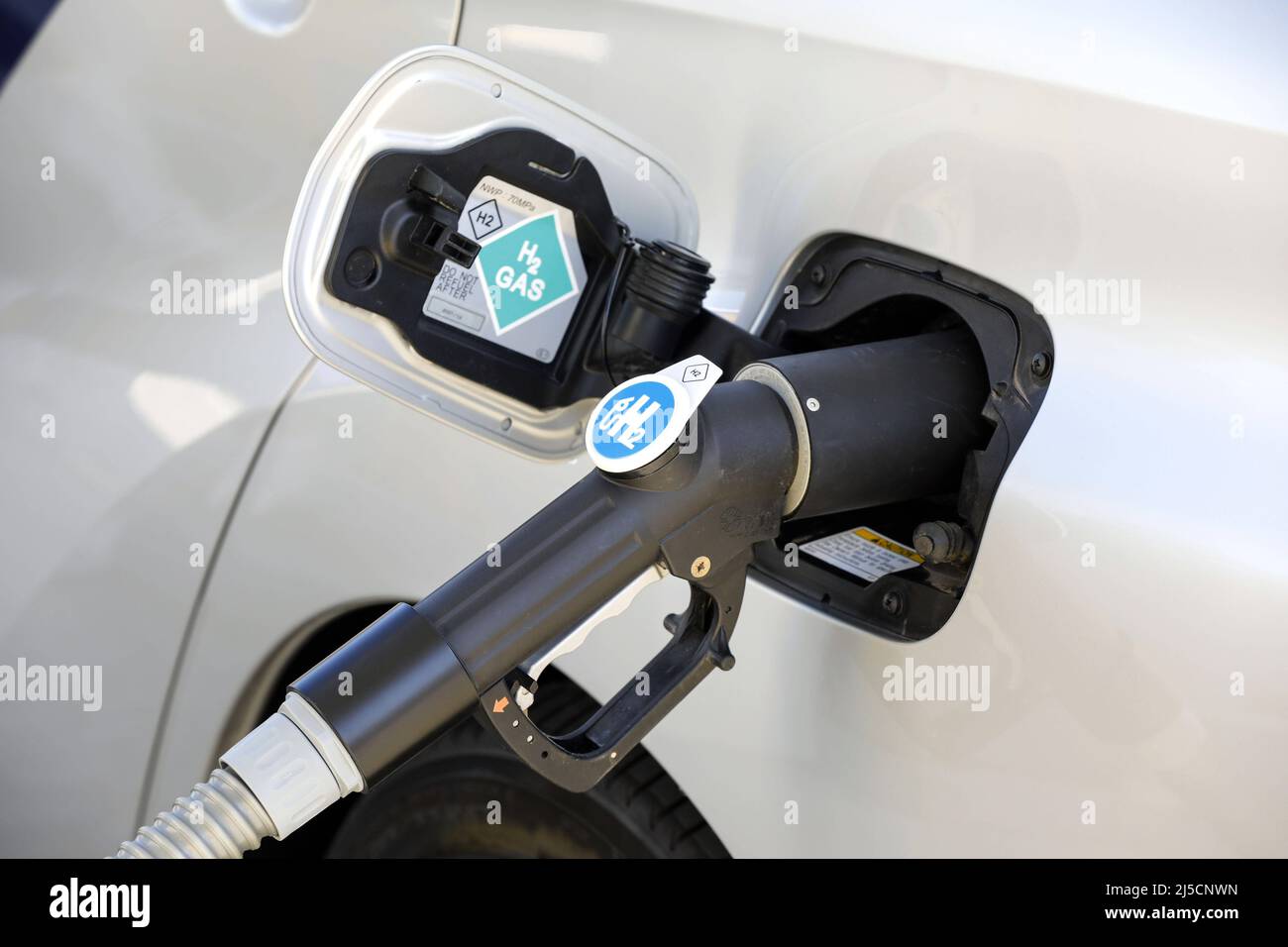 Berlin, DEU, 23.06.2020 - Refueling of a Toyota Mirai at a Shell AG ...