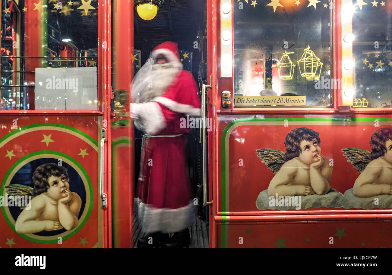 Switzerland, Zuerich 29.11.2019. Christmas streetcar in Zuerich on 29.11.2019. [automated translation] Stock Photo