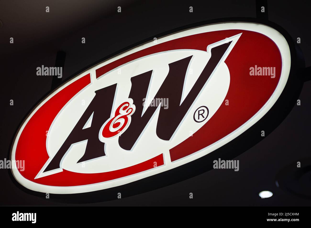 W fast food restaurant logo hi-res stock photography and images - Alamy