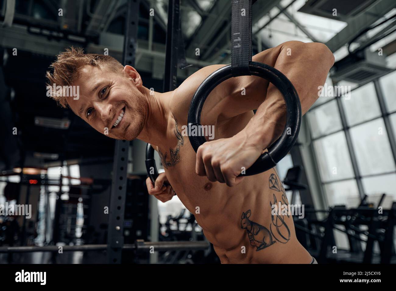 Strong Men Rinba Gymnast rings muscles hi-res stock photography and images - Alamy