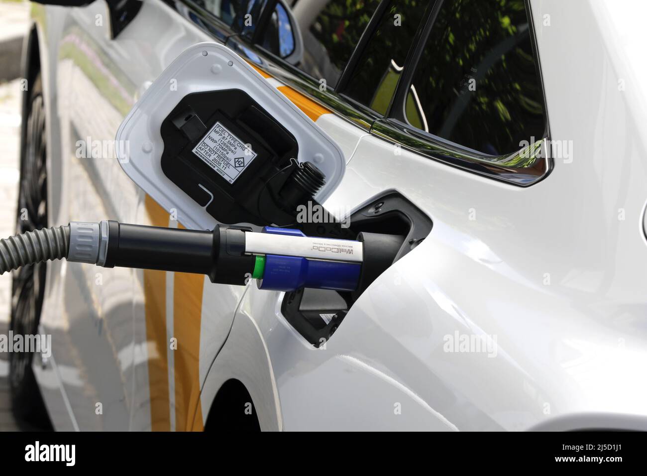 2026 mirai zero complimentary hydrogen refueling program