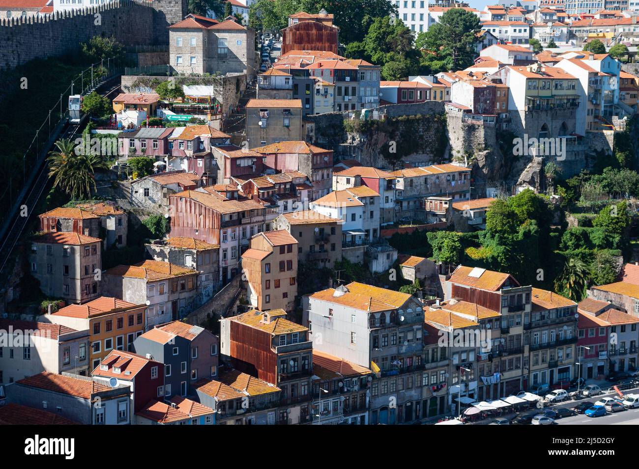 06/14/2018, Porto, Portugal, Europe - City view with the historic old town Ribeira and traditional buildings on the hillside along the waterfront of the Douro river. [automated translation] Stock Photo