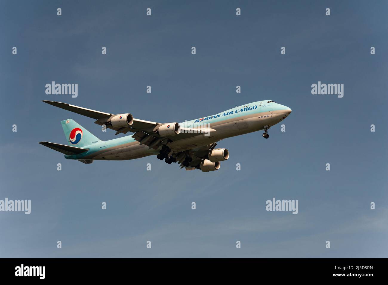 Korean air cargo boeing 747 hi-res stock photography and images