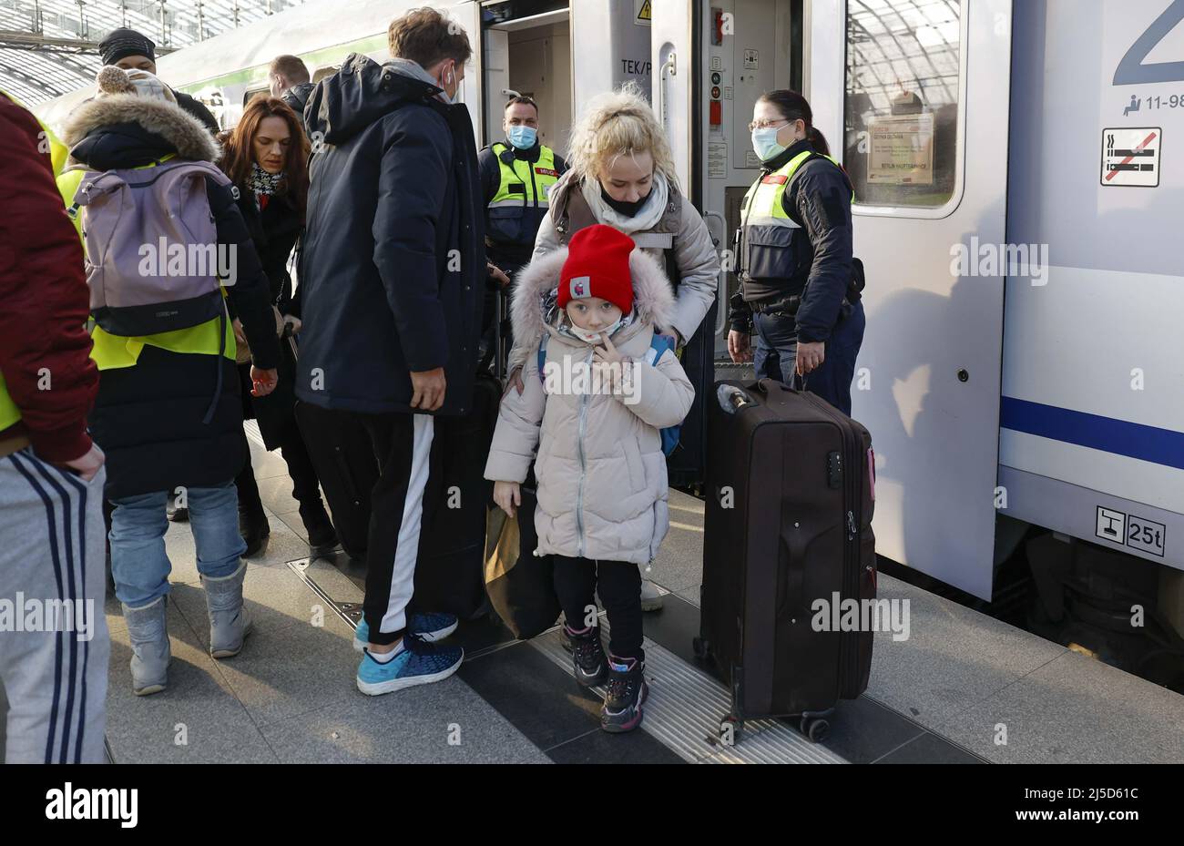 Berlin, 02.03.2022 - Refugees from Ukraine arrive at Berlin Central Station. Thousands of refugees from Ukraine have already arrived in Germany. [automated translation] Stock Photo