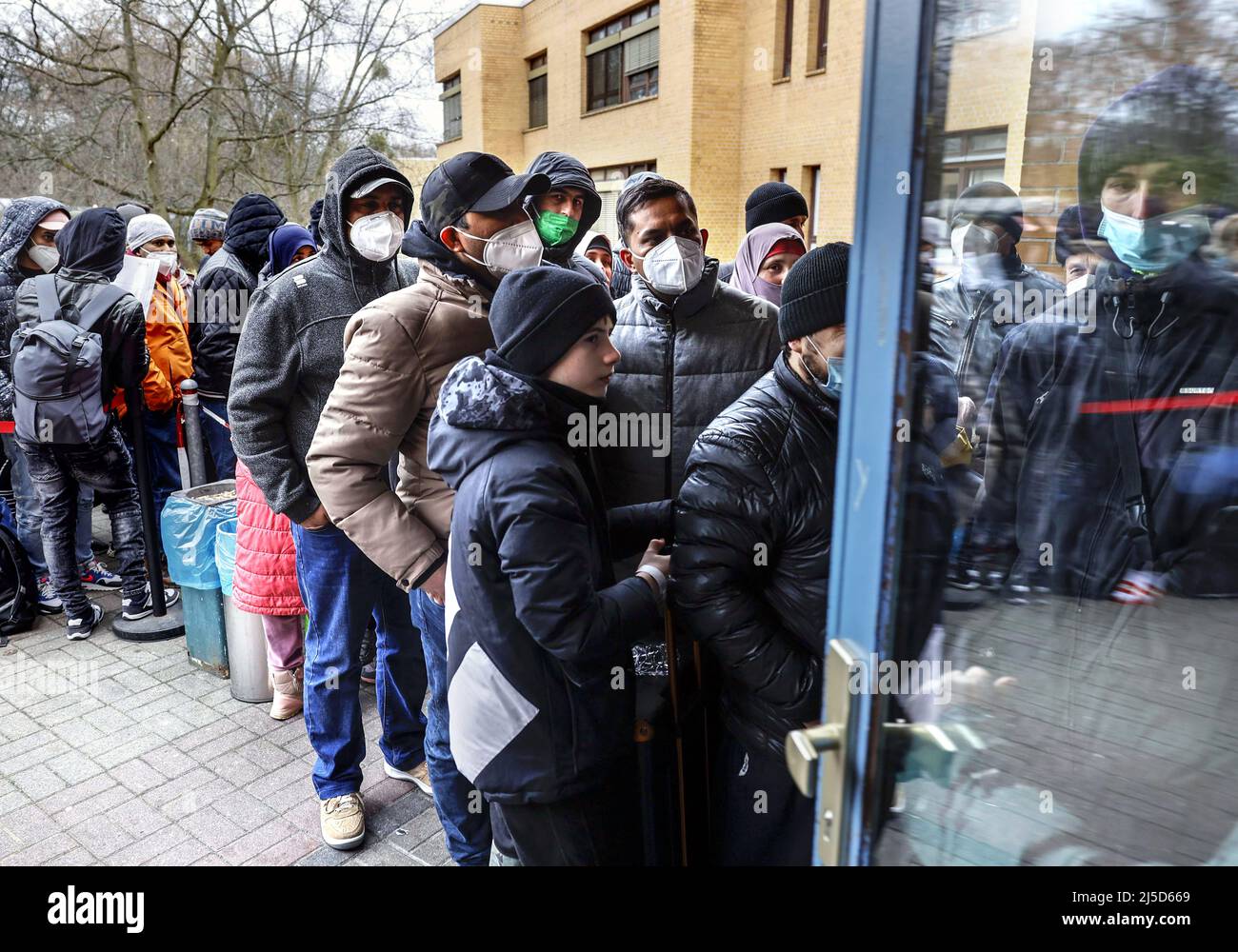 Berlin, 04.03.2022 - Heavy rush of refugees from Ukraine at the Berlin Central Arrival Center. Here, the war refugees are registered, health care is provided and accommodation is organized. [automated translation] Stock Photo