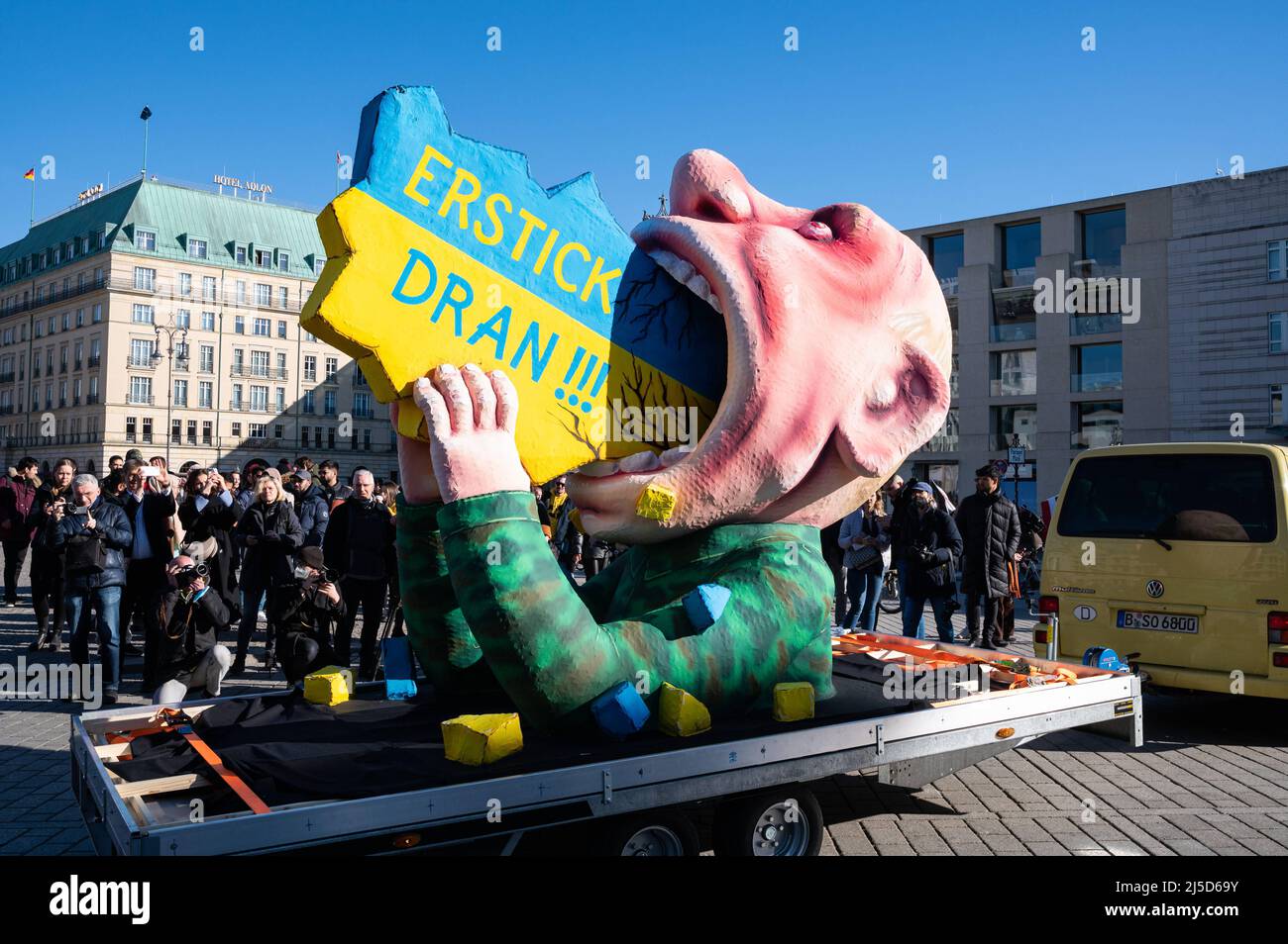 mar-12-2022-berlin-germany-europe-a-carnival-float-by-sculptor