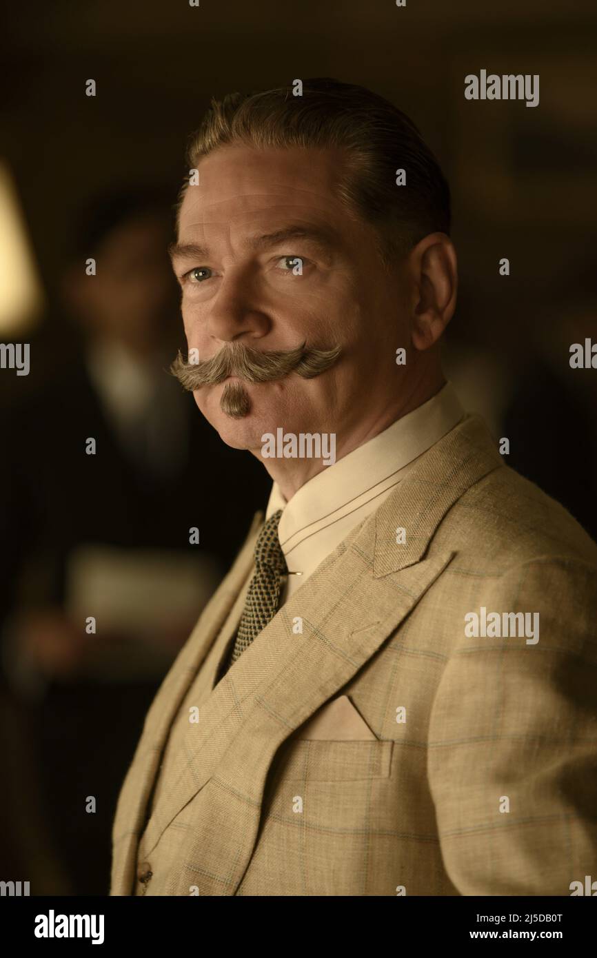 Death on the Nile Year : 2022 UK / USA Director : Kenneth Branagh Kenneth Branagh Stock Photo