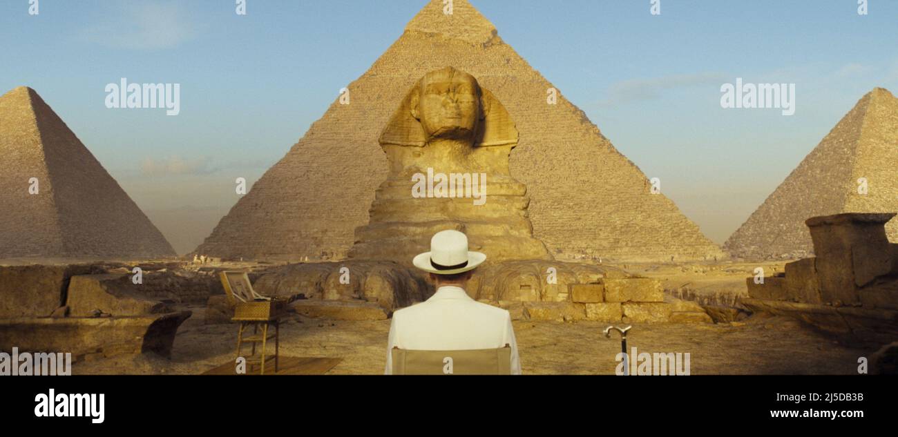 Death on the Nile Year : 2022 UK / USA Director : Kenneth Branagh Kenneth Branagh Stock Photo