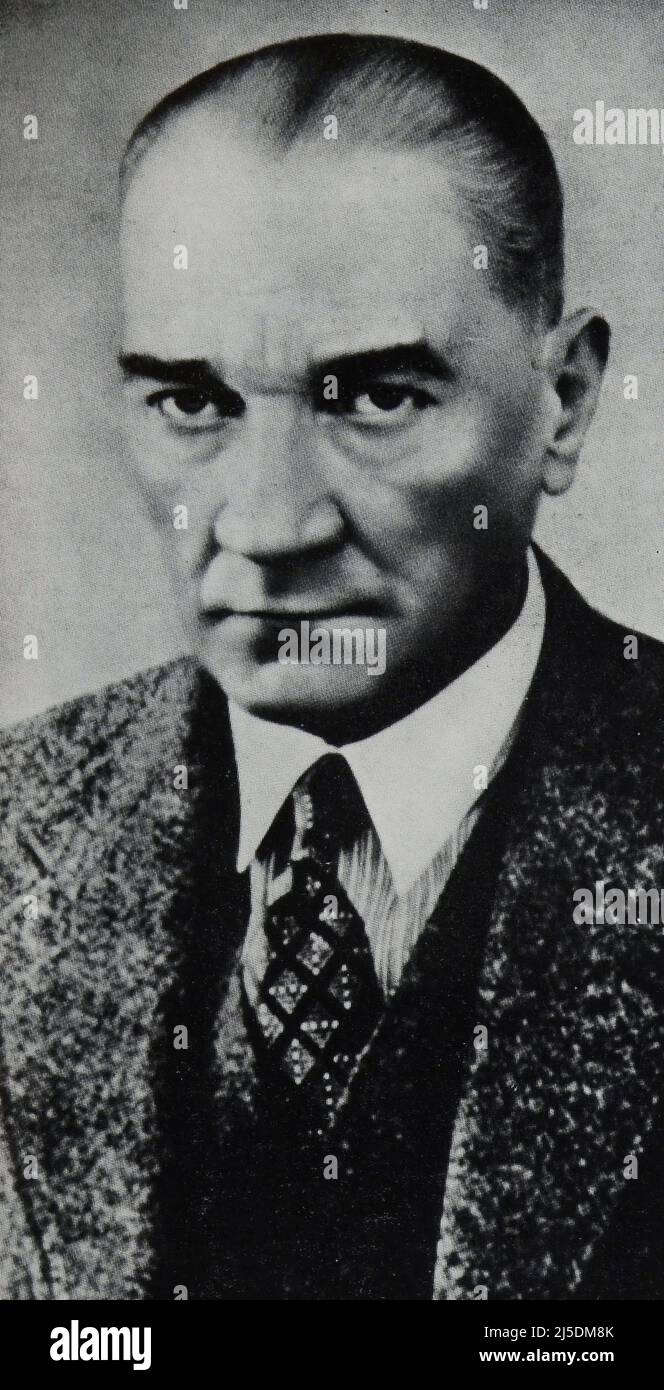 Photo Historique Ancienne – Kemal Ataturk – Président De La République Turque – 1900s