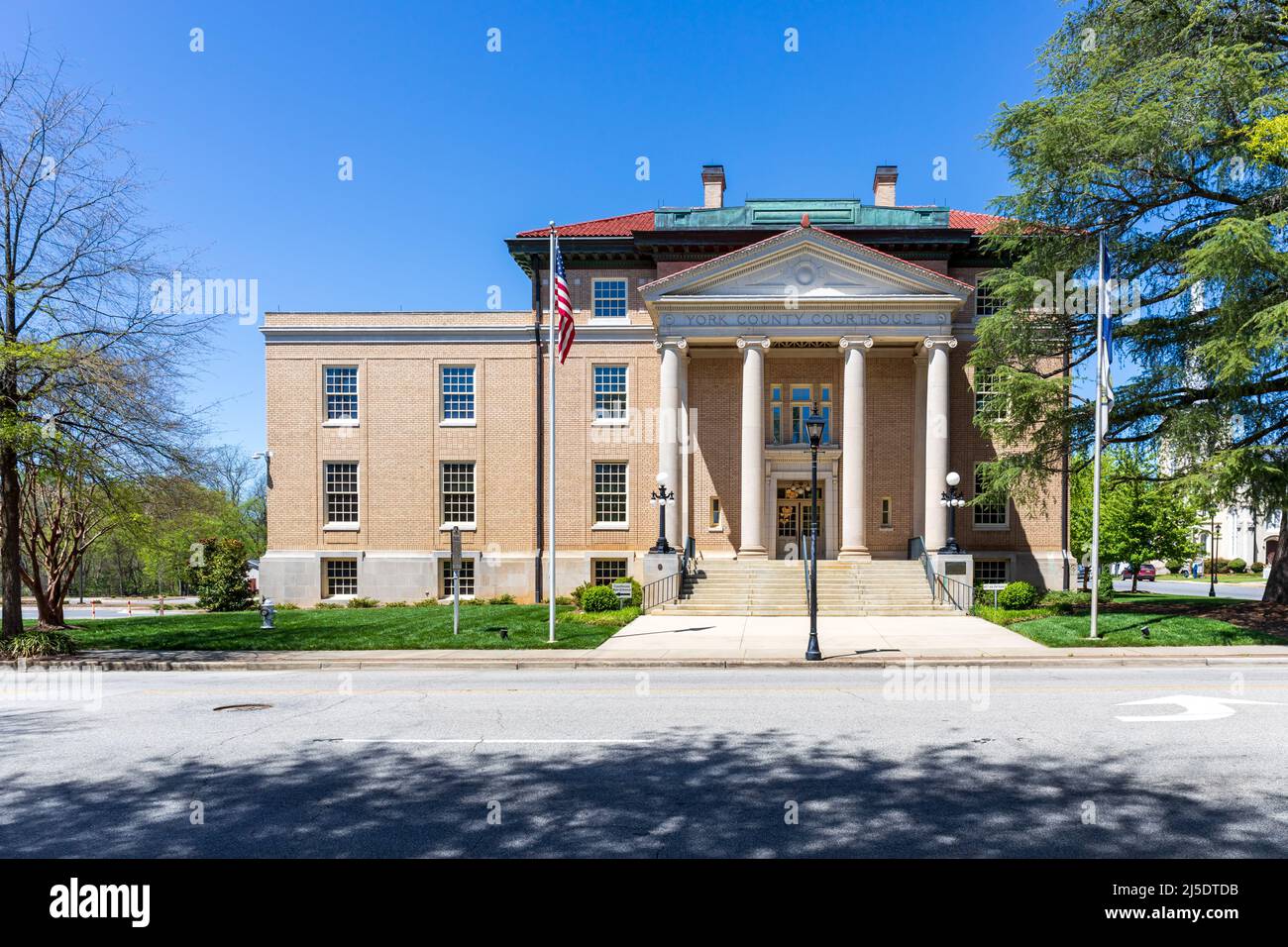 YORK, SC, USA-10 APRIL 2022: The 1914 York County Courthouse, Classical ...