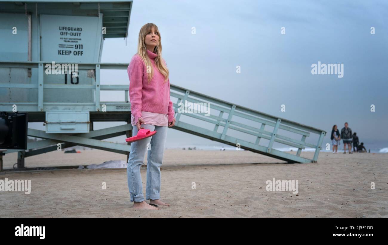Kaley Cuoco, "The Flight Attendant" Season 2 (2022). Photo credit HBO Max/ THA Stock Photo Alamy