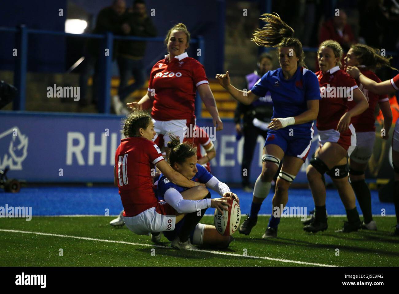 Cardiff, UK. 22nd Apr, 2022. Laure Sansus of France (c) scores her teams 4th try in 1st half. TikTok Women's Six Nations 2022 championship, Wales women v France women at the BT Sport Arms Park in Cardiff, South Wales on Friday 22nd April 2022. pic by Andrew Orchard/Andrew Orchard sports photography/Alamy Live news Credit: Andrew Orchard sports photography/Alamy Live News Stock Photo