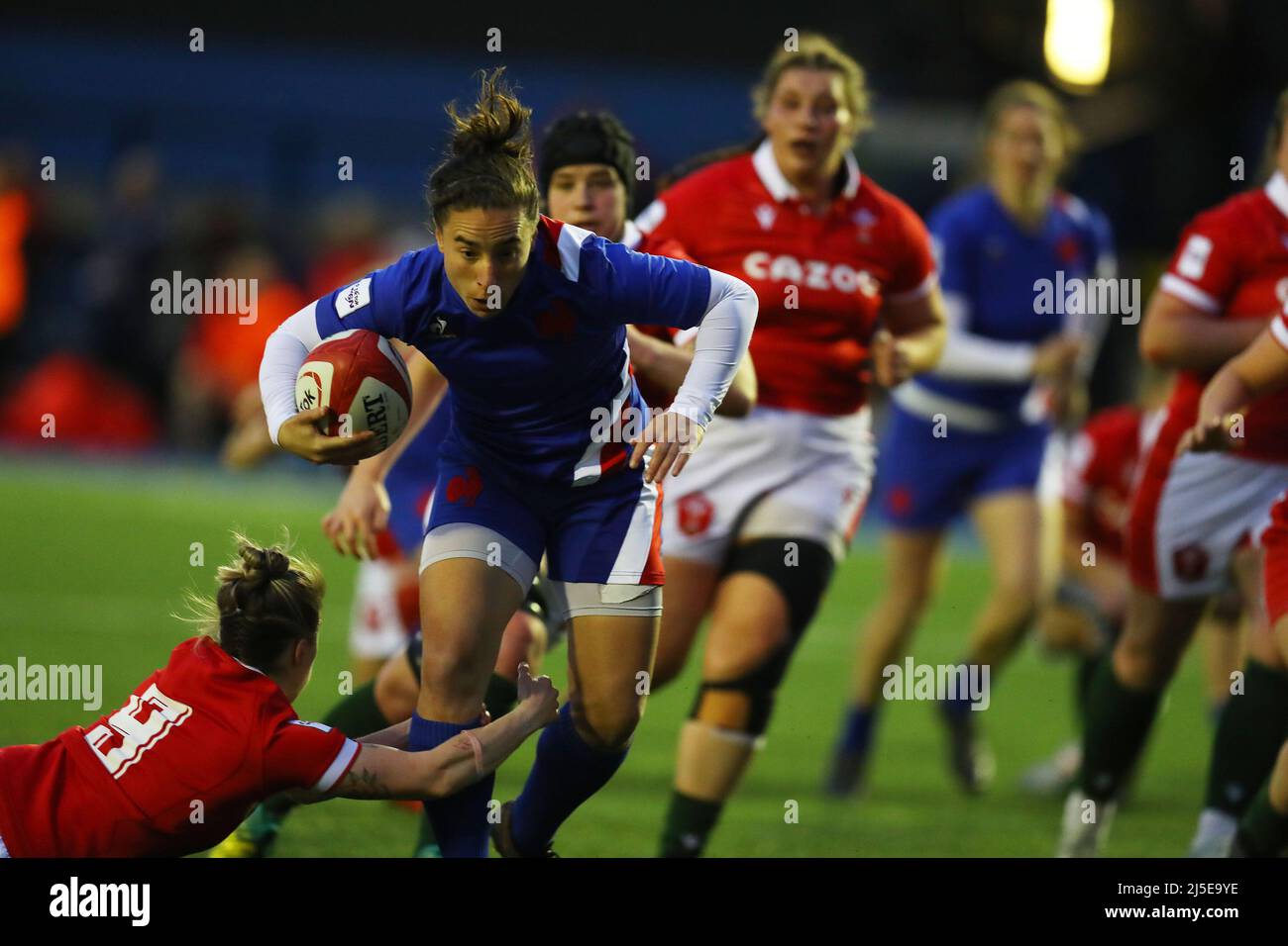 Cardiff, UK. 22nd Apr, 2022. Laure Sansus of France (c) scores her teams 1st try in 1st half. TikTok Women's Six Nations 2022 championship, Wales women v France women at the BT Sport Arms Park in Cardiff, South Wales on Friday 22nd April 2022. pic by Andrew Orchard/Andrew Orchard sports photography/Alamy Live news Credit: Andrew Orchard sports photography/Alamy Live News Stock Photo