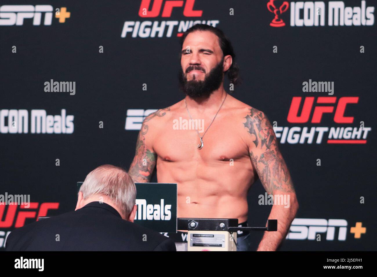 Las Vegas, USA. 22nd Apr, 2022. LAS VEGAS, NV - APRIL 22: Clay Guida steps on the scale during the UFC Fight Night 205: Lemos v Andrade: Weigh-in at UFC Apex on April 22, 2022 in Las Vegas, Nevada, United States. (Photo by Diego Ribas/PxImages) Credit: Px Images/Alamy Live News Stock Photo