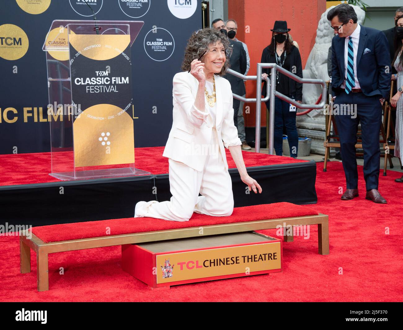 22 April 2022 Los Angeles, California Lily Tomlin. Hand and