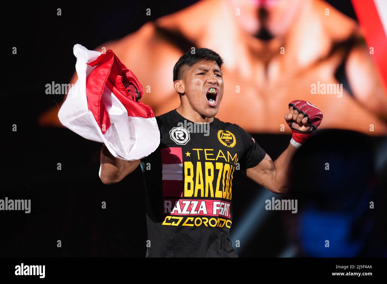 Honolulu, HI, HONOLULU, HAWAII, USA. 22nd Apr, 2022. HONOLULU, HAWAII - April 22: Enrique Barzola (red corner) and Nikita Mikhailov (blue corner) meet in the octagon for a 3-round contract weight bout at the Neil S. Blaisdell Center for Bellator 278: Velasquez vs Carmouche : Event on April 22, 2022 in Honolulu, HI, United States. (Credit Image: © Louis Grasse/PX Imagens via ZUMA Press Wire) Stock Photo