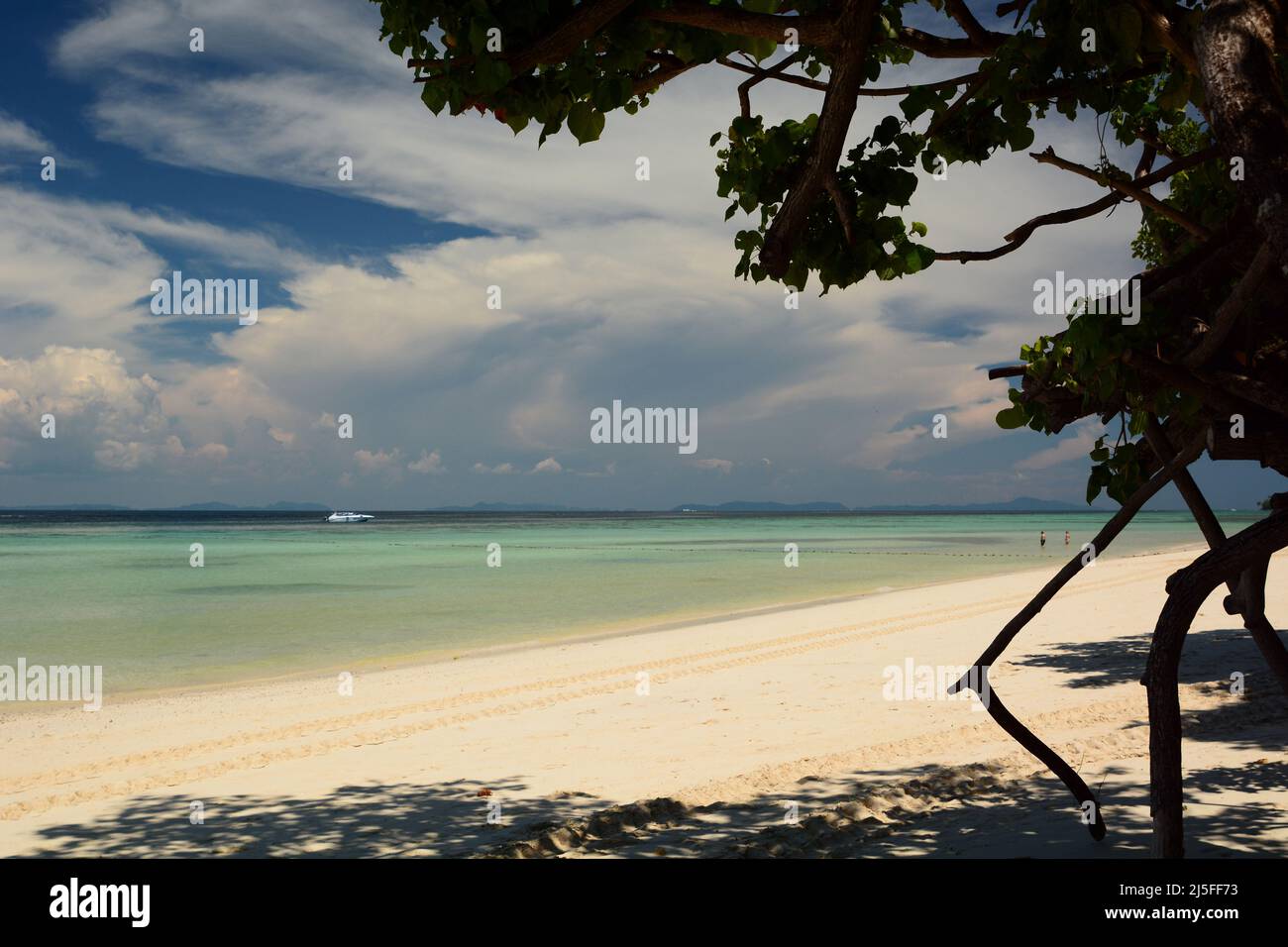 Laemtong beach. Phi Phi Don. Thailand Stock Photo