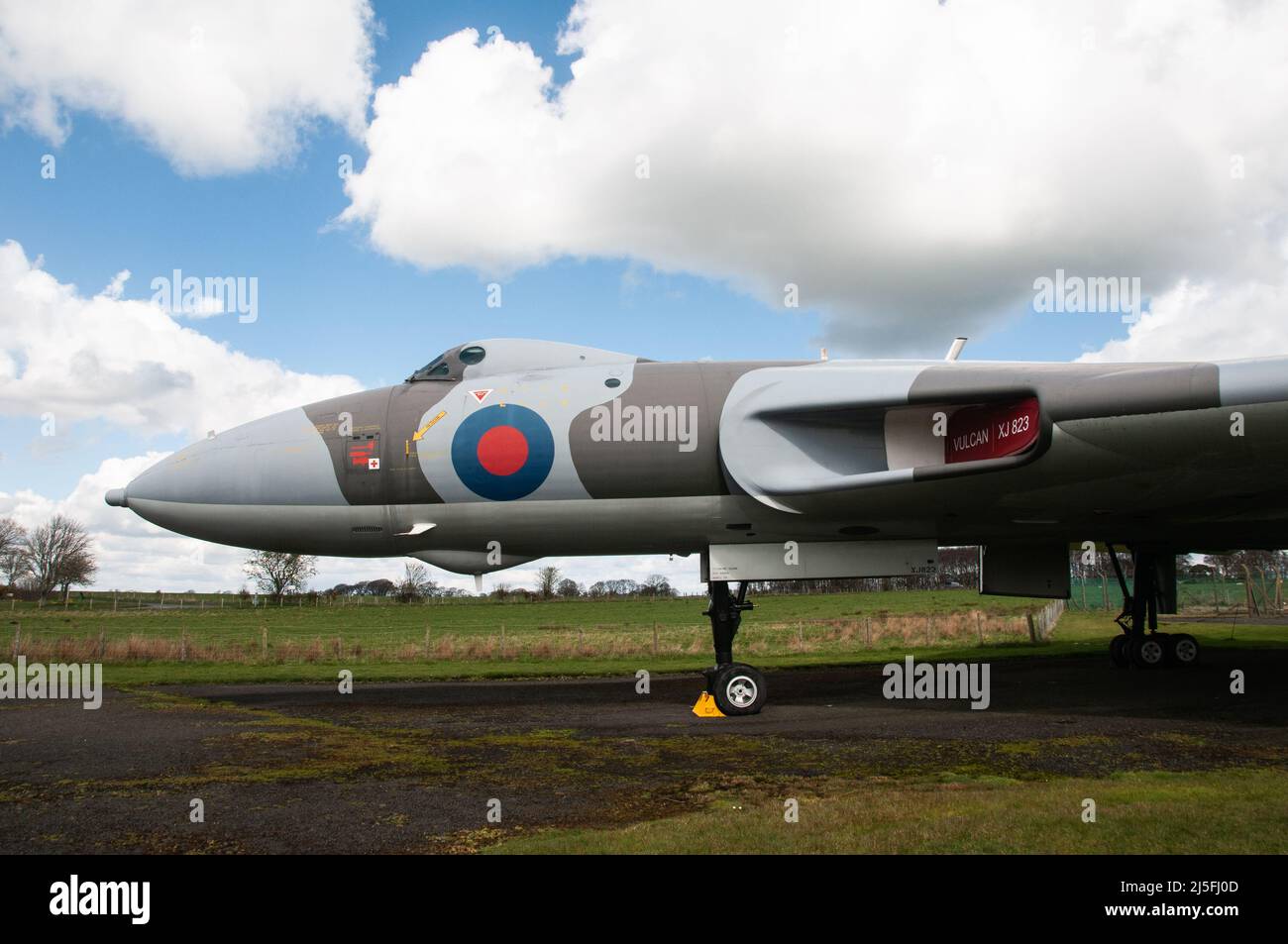 Solway Aviation Museum - Avro Vulcan B.2 XJ823 Stock Photo - Alamy