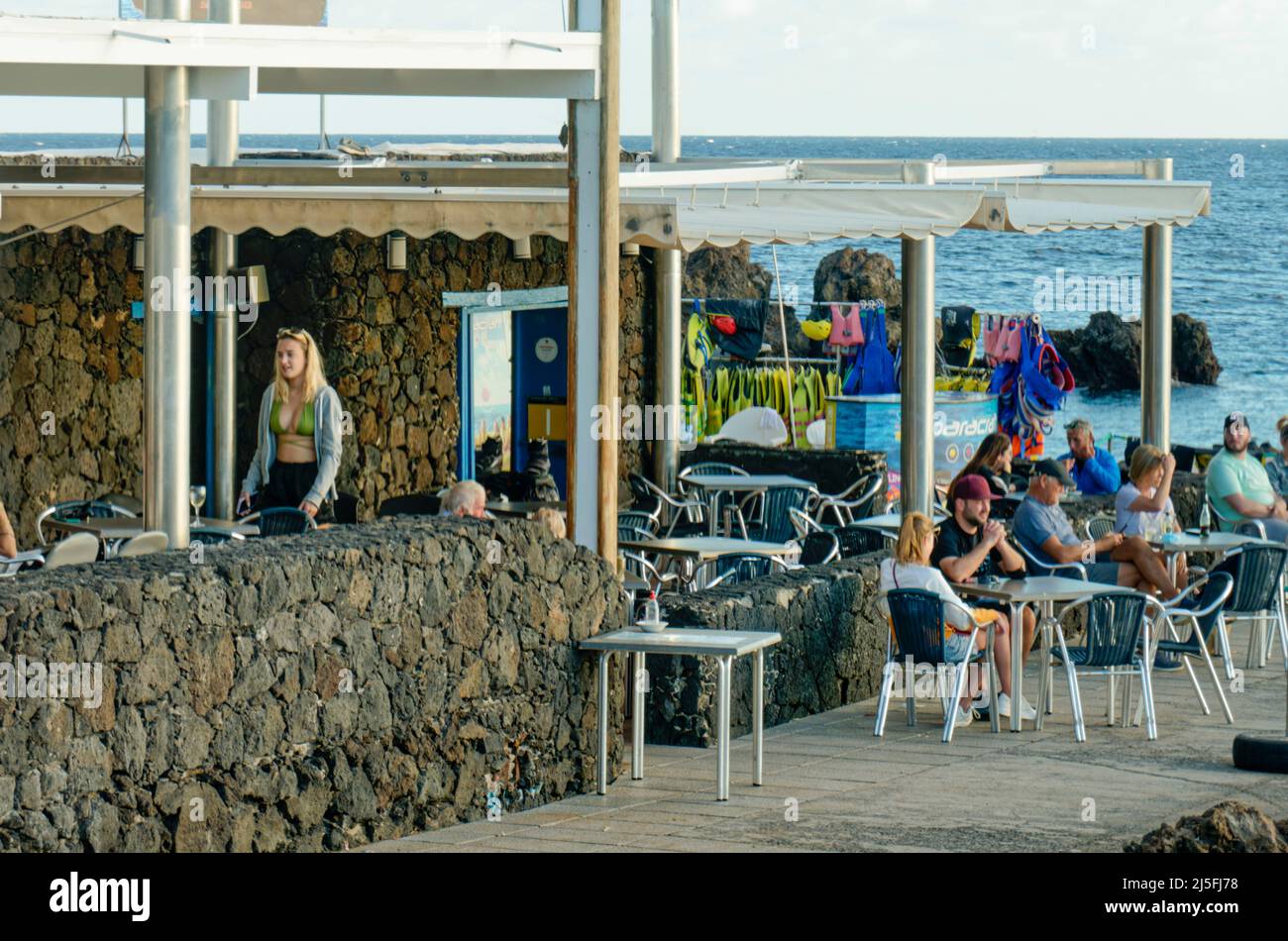 beach bar, Bar Playa, Playa Chica, Puerto del Carmen, Badestrand, Lanzarote, Kanarische Inseln, Kanaren, Spanien Stock Photo