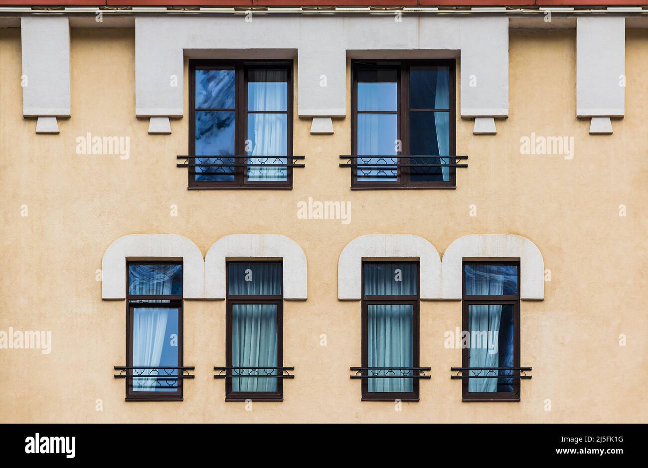 Bracket architecture hi-res stock photography and images - Alamy