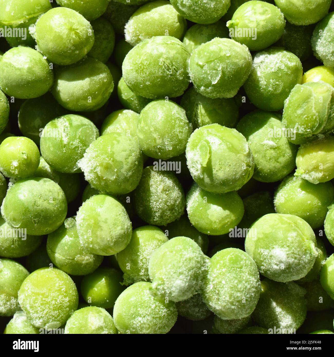 Peas frozen pile hires stock photography and images Alamy