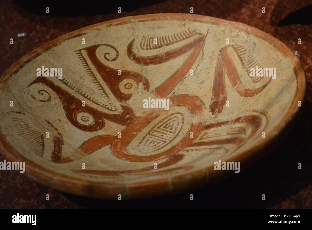 Temporary Exhibition of the Cocle Culture in the Penn University Museum. Ceramic Bowl found in the Burial 11 of Sitio Conte Stock Photo