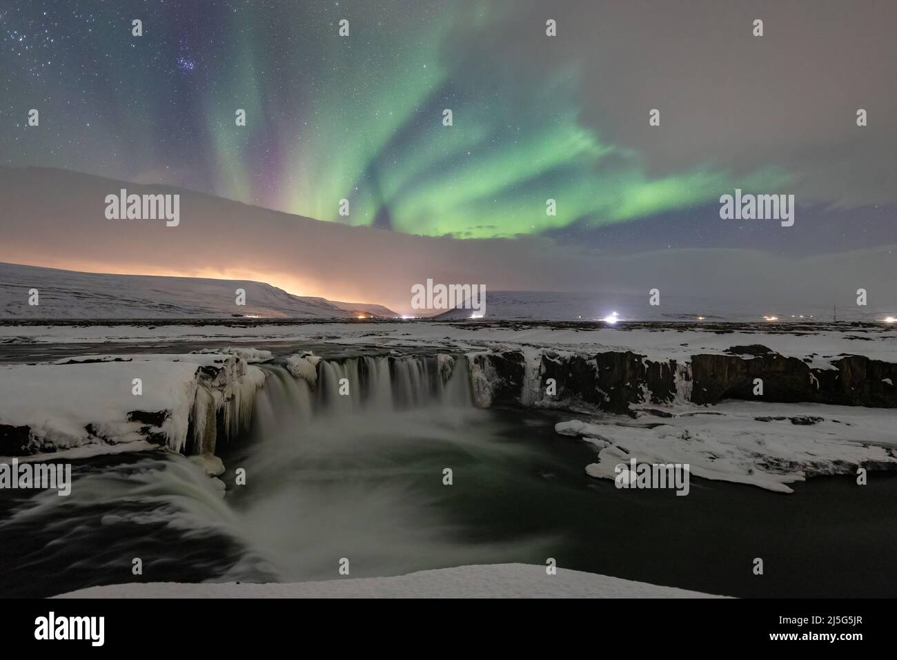 Spectacular photos of the Nature of Iceland with northern lights, snow, waterfalls, frozen rivers... Stock Photo