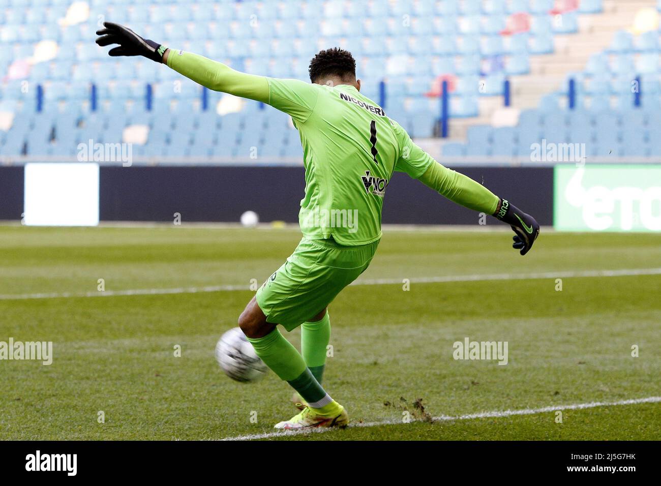 ARNHEM - Sparta Rotterdam goalkeeper Maduka Okoye prior to the Dutch Eredivisie match between Vitesse and Sparta Rotterdam at the Gelredome on April 19, 2022 in Arnhem, Netherlands. Vitesse - Sparta was suspended in injury time on March 4 after misconduct by the home crowd. ANP JEROEN PUTMANS Stock Photo