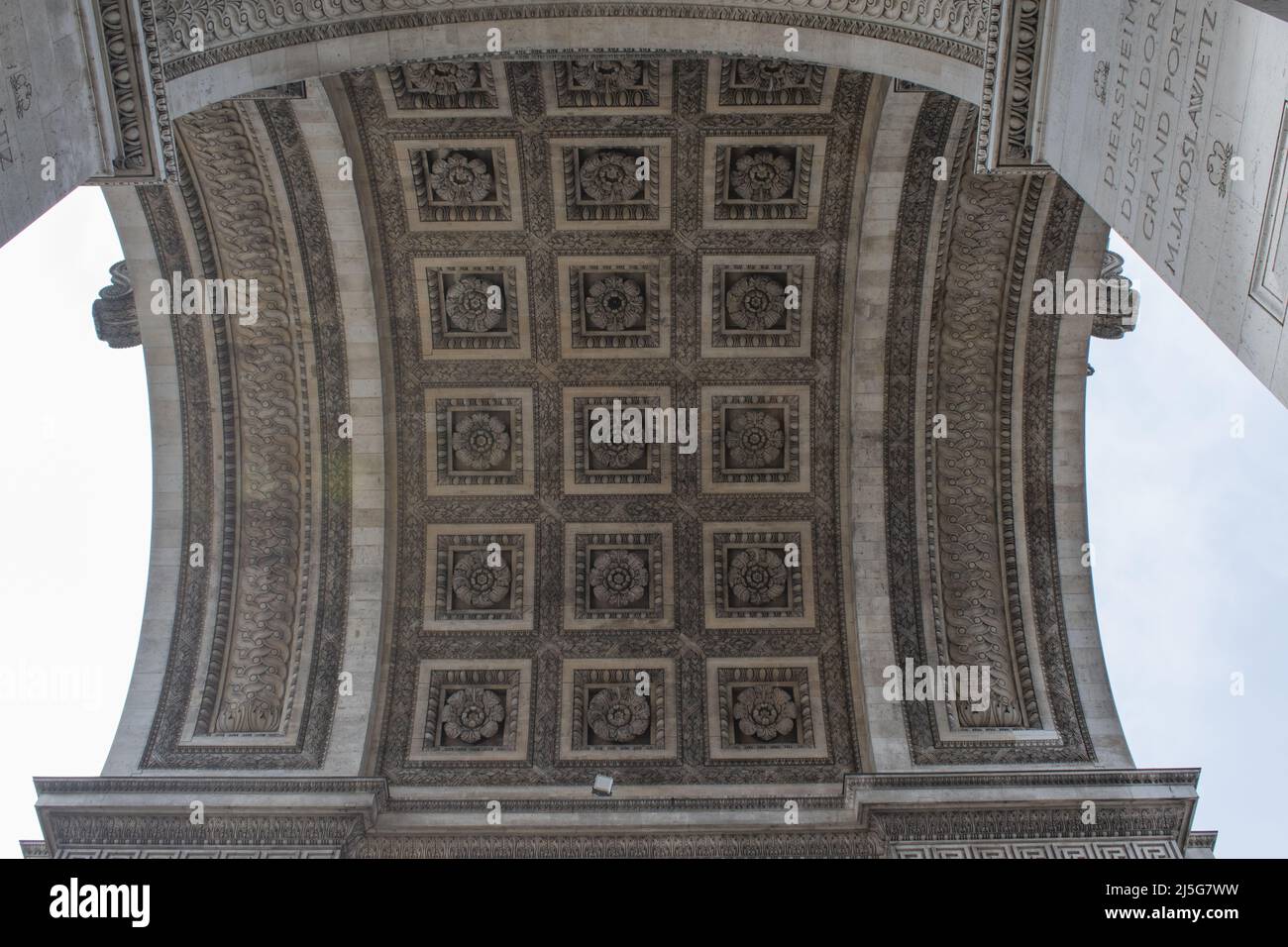 Paris: the ceiling with 21 sculpted roses of the Triumphal Arch of the Star (Arc de Triomphe de l'Etoile), one of the most famous monuments of Paris Stock Photo