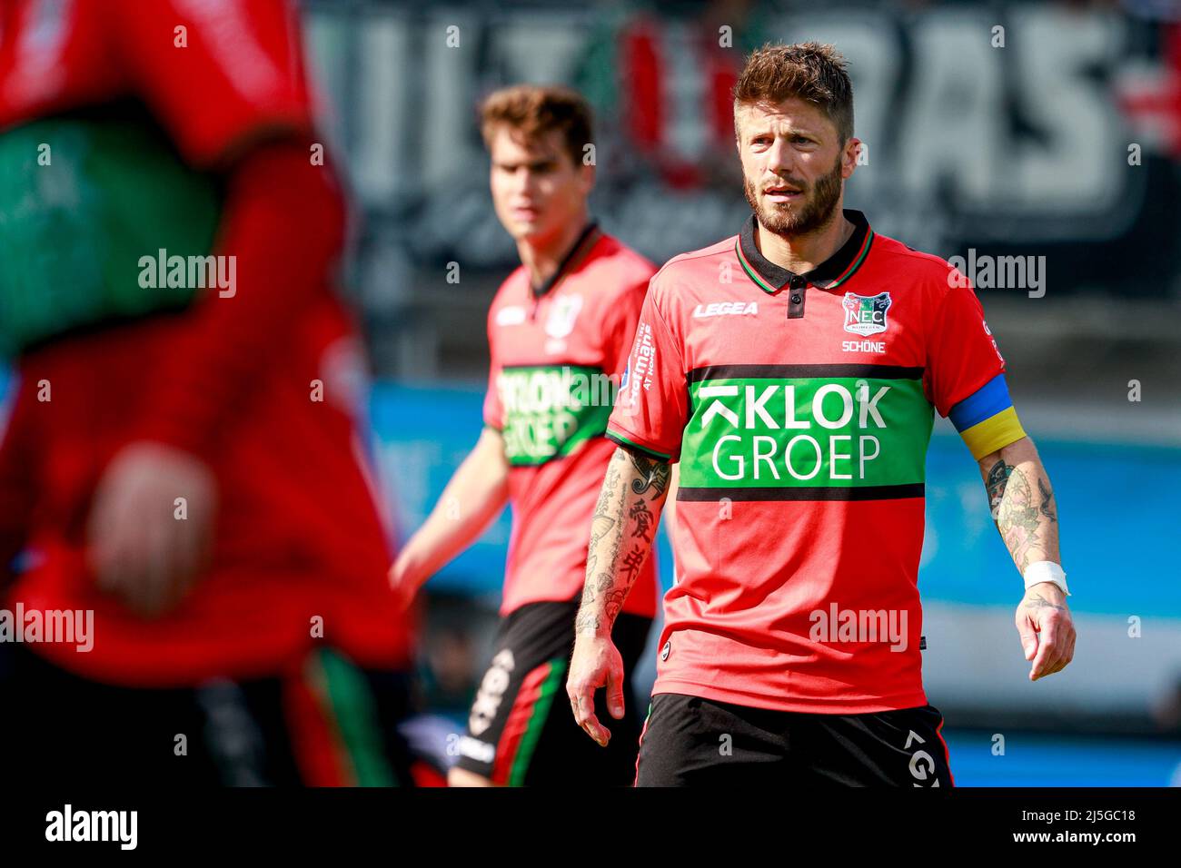 Como, Italy. 18th Mar, 2023. Captains Cesc Fabregas(Como) and Gianluigi  Buffon(Parma) during Como 1907 vs Parma Calcio, Italian soccer Serie B  match in Como, Italy, March 18 2023 Credit: Independent Photo Agency/Alamy