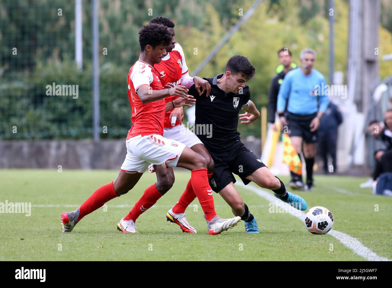 Guimarães, 04/23/2022 - Vitória Sport Clube faced Sporting Clube de Braga,  this afternoon, in the 9th round of the National Championship Qualification  of the 1st Junior Division A 2021/22. The game was
