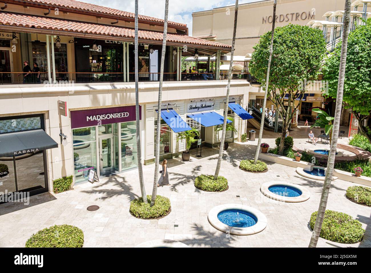 Miami Florida Coral Gables Shops at Merrick Park upscale outdoor shopping  mall Madison Reed haircare entrance Stock Photo - Alamy