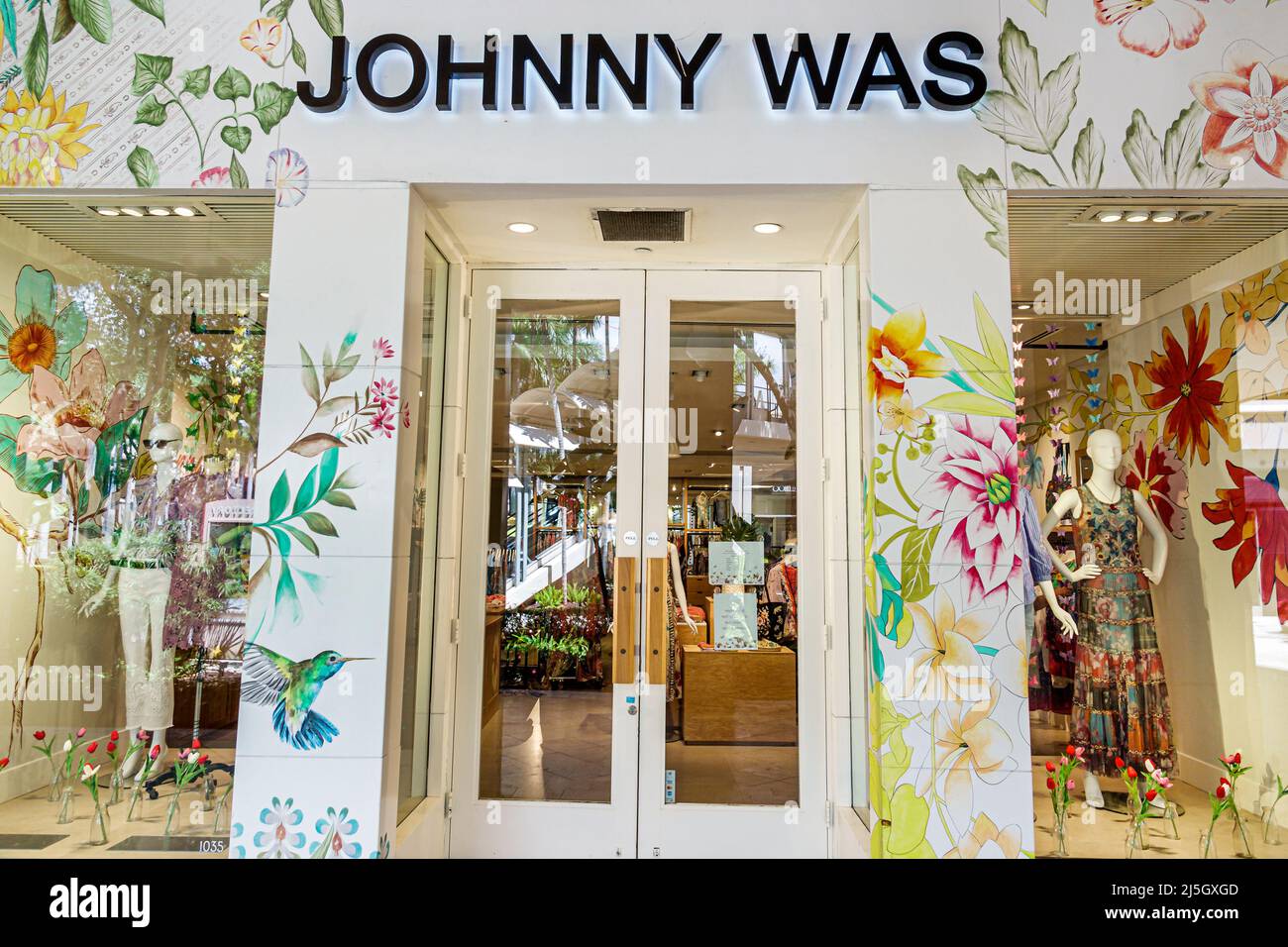 Miami Florida Coral Gables Shops at Merrick Park upscale outdoor shopping mall outside exterior entrance women's clothing Johnny Was fashion designer Stock Photo