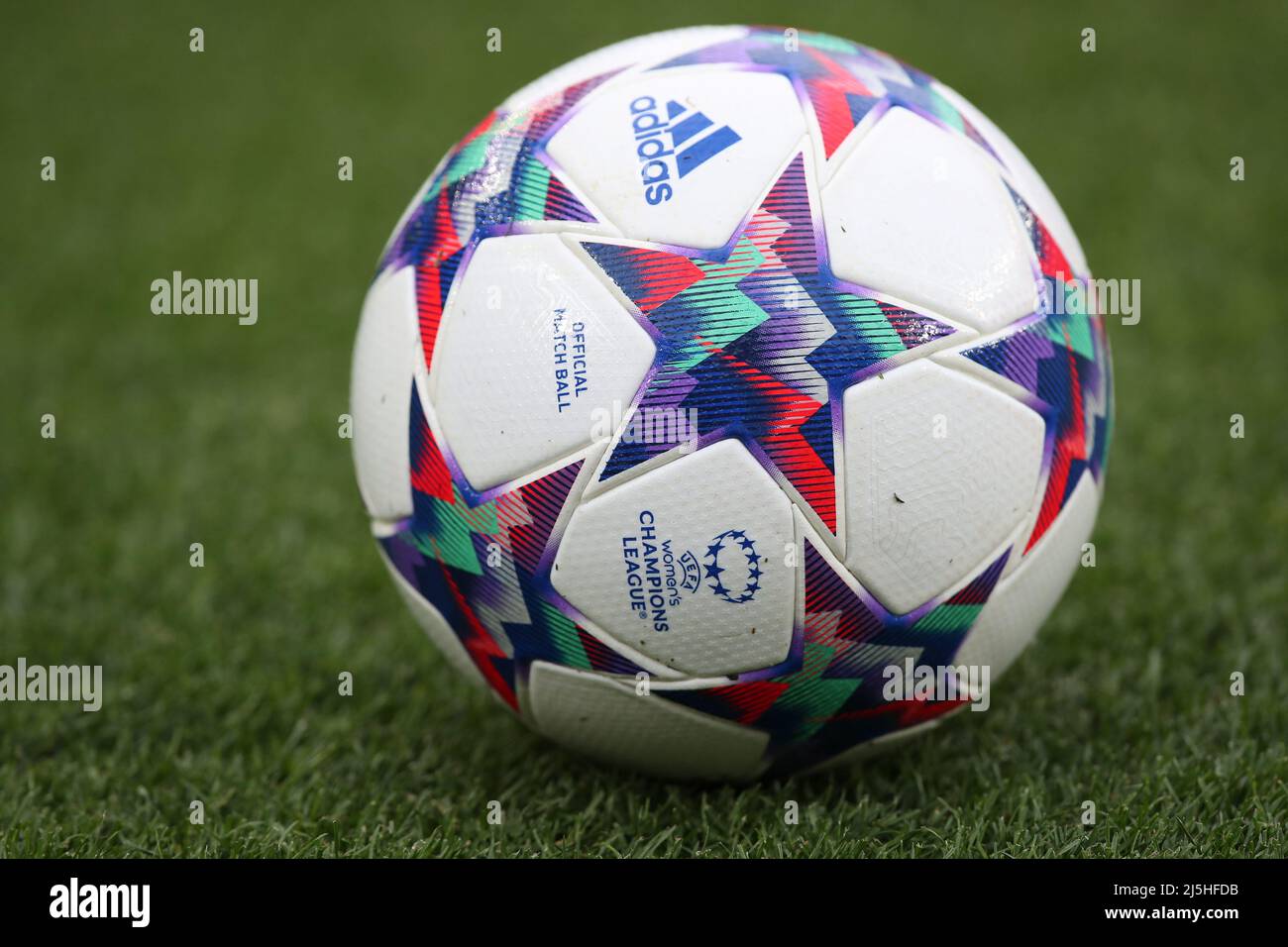 Ball during the UEFA Women's Champions League Semifinal first Leg match  between FC Barcelona and Wolfsburgo at Camp Nou in Barcelona, Spain Stock  Photo - Alamy
