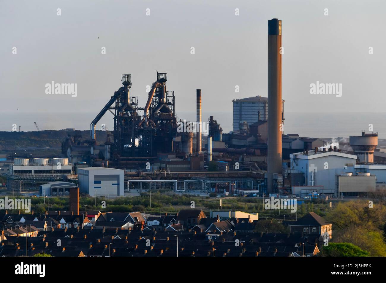 Tata Steel Nederland is modernizing the blast furnace at the