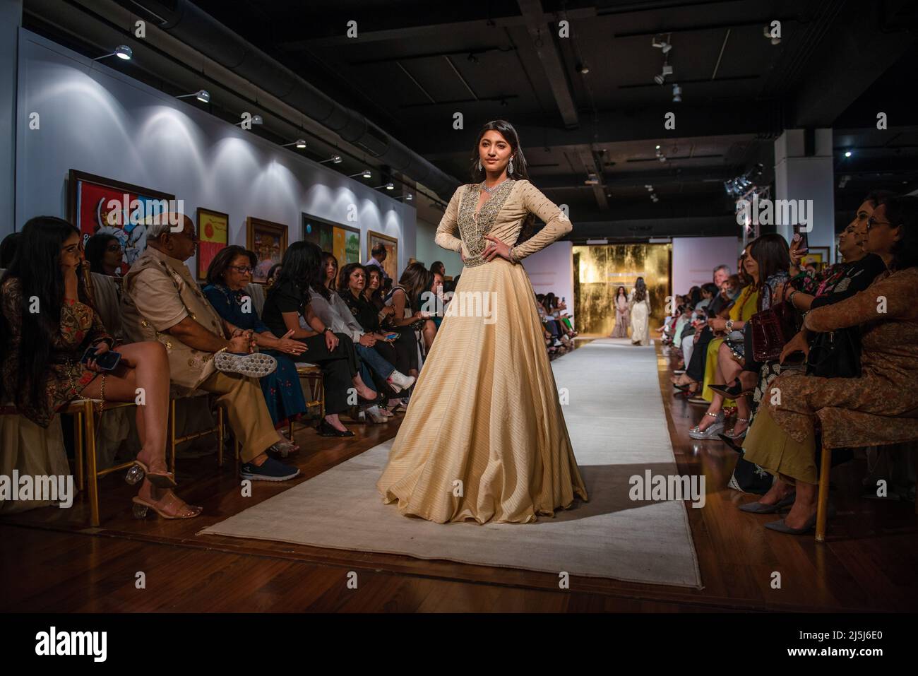 Van Dna Ramp Model walks on the ramp showcasing designer dress by Vandana Malhotra ...