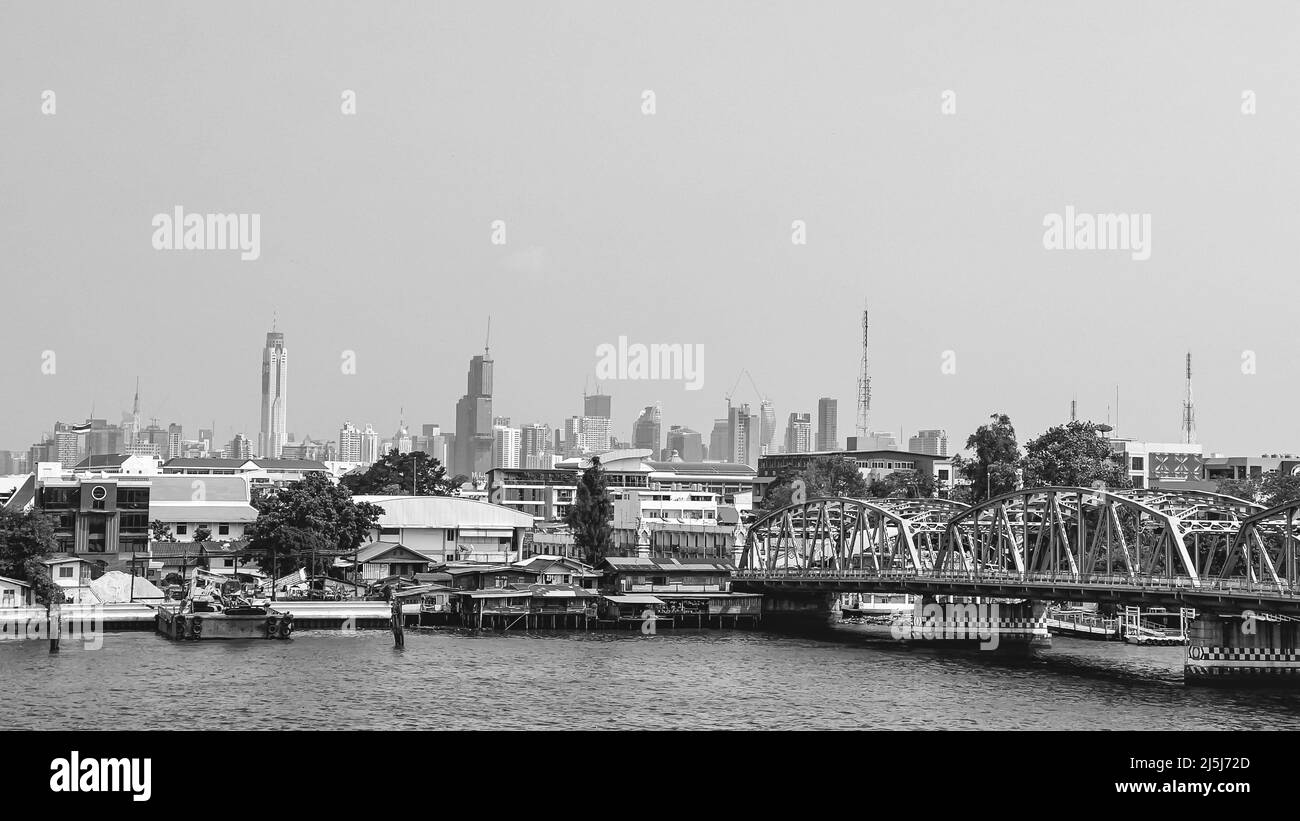 Bangkok night skyline Black and White Stock Photos & Images - Alamy