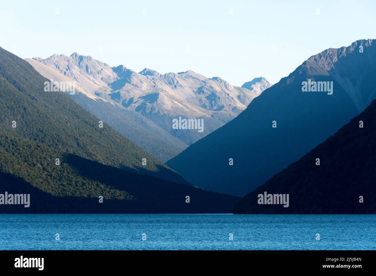 Lake Rotoiti Mountains at head of Lake Rotoiti, Nelson Lakes National Park, South ...