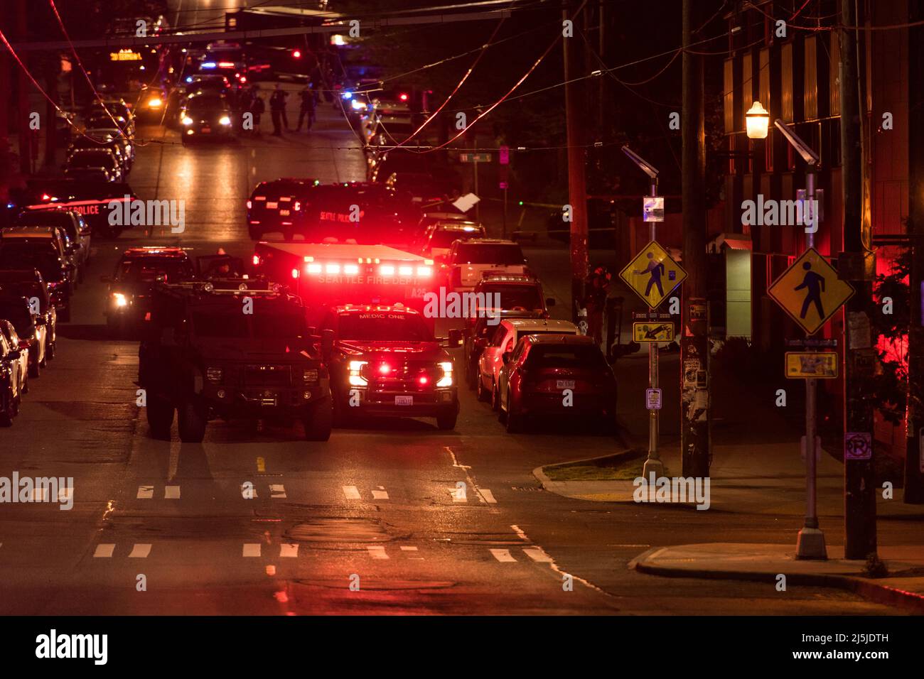 Firehouse Christmas New Paris Ohio 2022 Page 15 - Just A Window High Resolution Stock Photography And Images - Alamy
