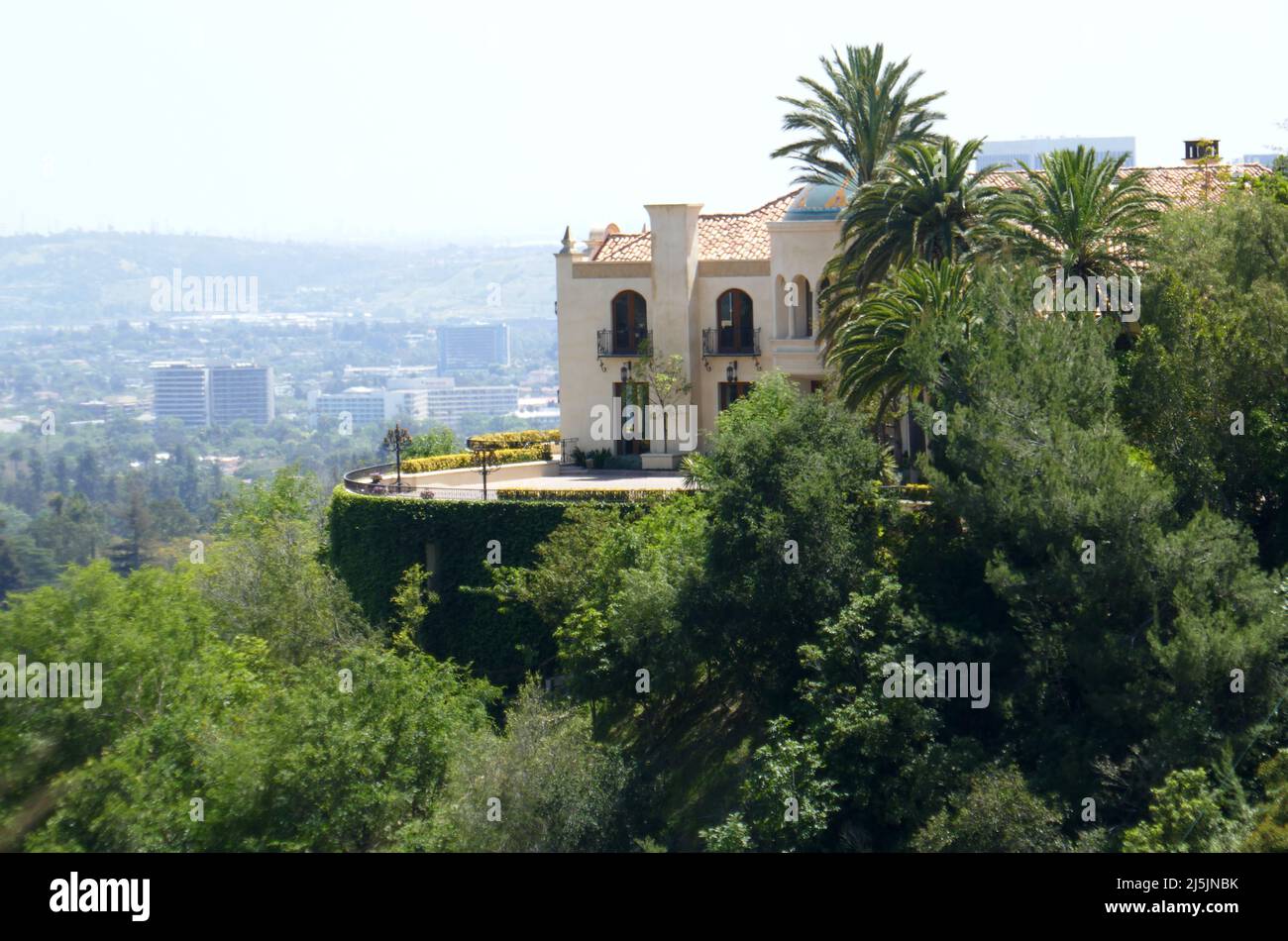 Beverly Hills, California, USA 17th April 2022 A general view of atmosphere of Former Sharon Tate House where Manson Family Murders occurred previously at 10050 Cielo Drive, now 10066 Cielo Drive on April 17, 2022 in Beverly Hills, California, USA. Photo by Barry King/Alamy Stock Photo Stock Photo