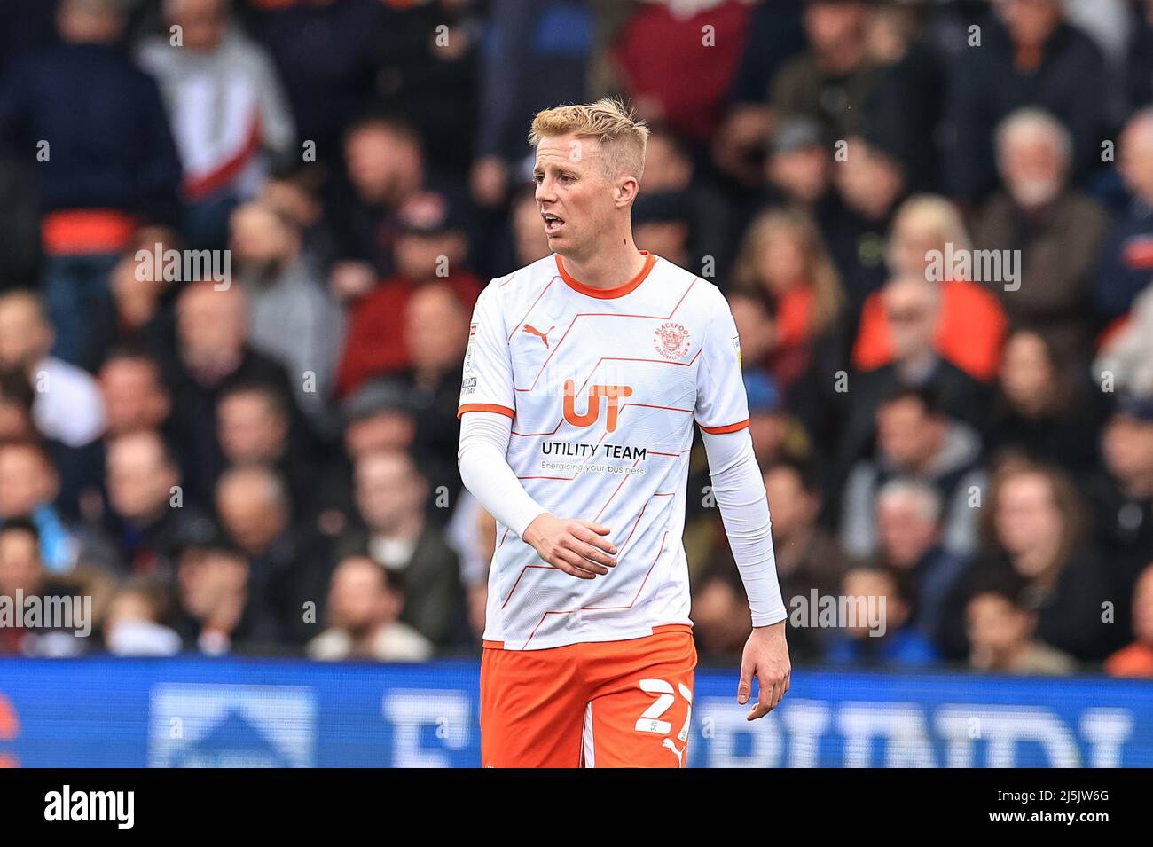 Charlie Kirk #27 of Blackpool during the game in Luton, United Kingdom on 4/24/2022. (Photo by Mark Cosgrove/News Images/Sipa USA) Stock Photo
