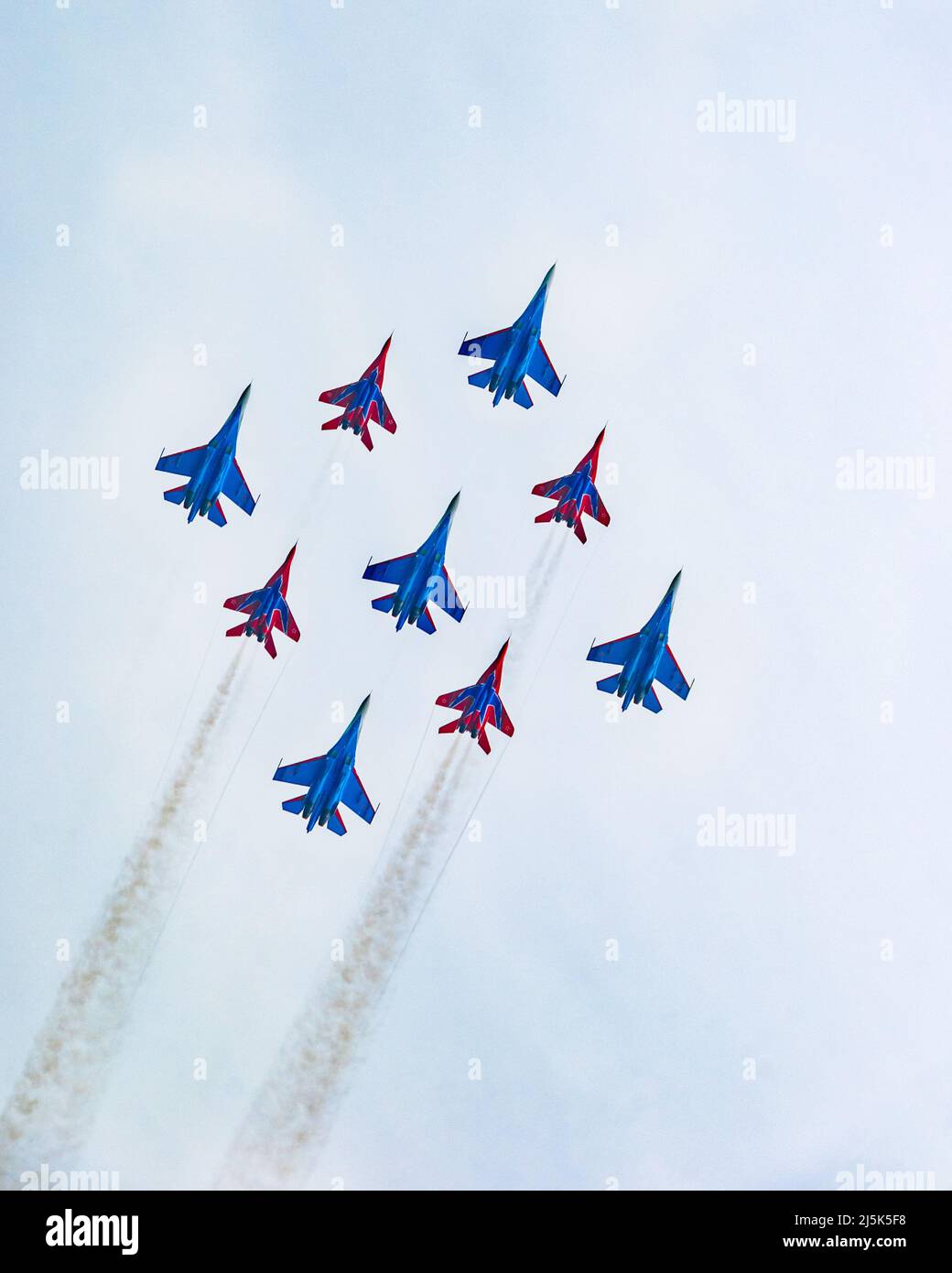 Russian air force aerobatic demonstration team russian knights hi-res ...