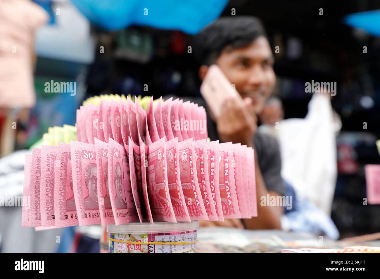 Dhaka, Bangladesh April 18, 2022 Shopkeepers are sitting at Gulistan