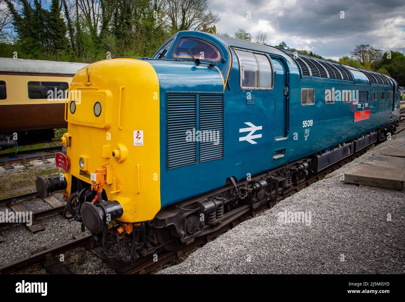 Former BR Class 55 'Deltic', 55019 named 'Royal Highland Fusilier' operating into Wirksworth station, on the Ecclesbourne Valley Railway. Stock Photo